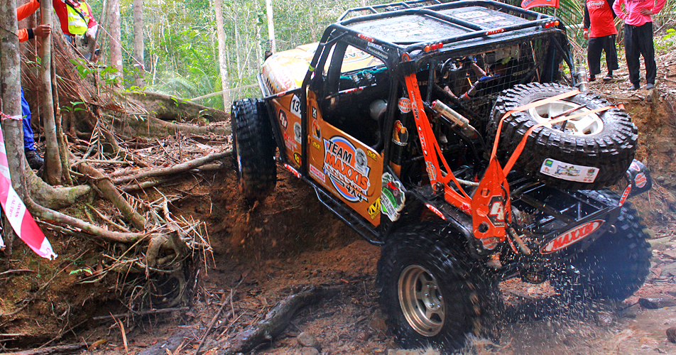 Team Maxxis Wins Tropical Forest Championship