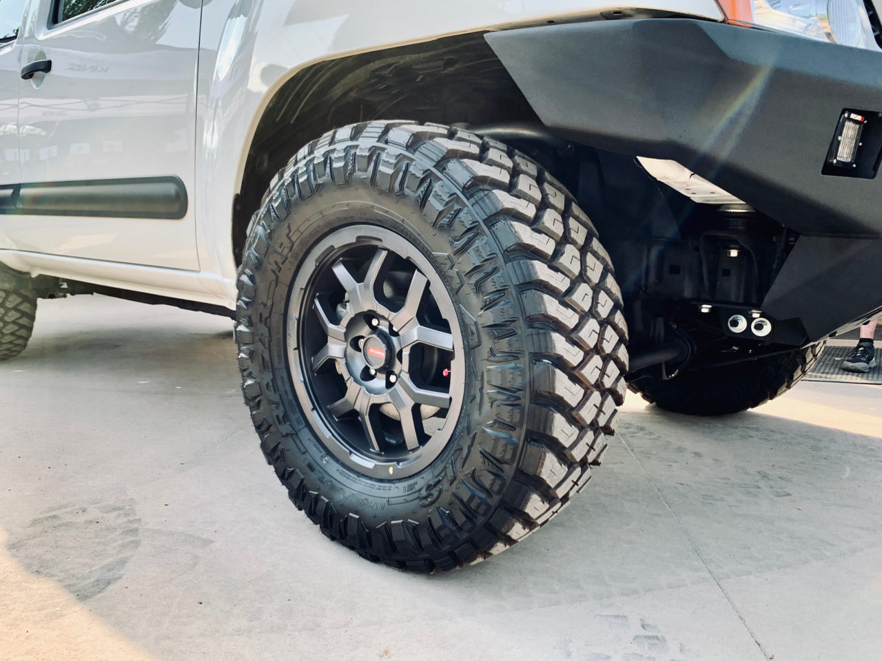 Closeup of Maxxis RAZR MT mud terrain tires