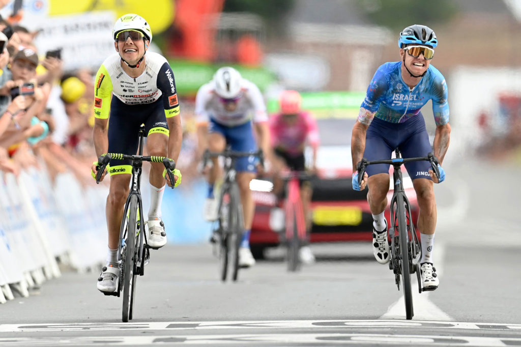 Israël – Simon Clarke, de Premier Tech, remporte la cinquième étape du Tour de France