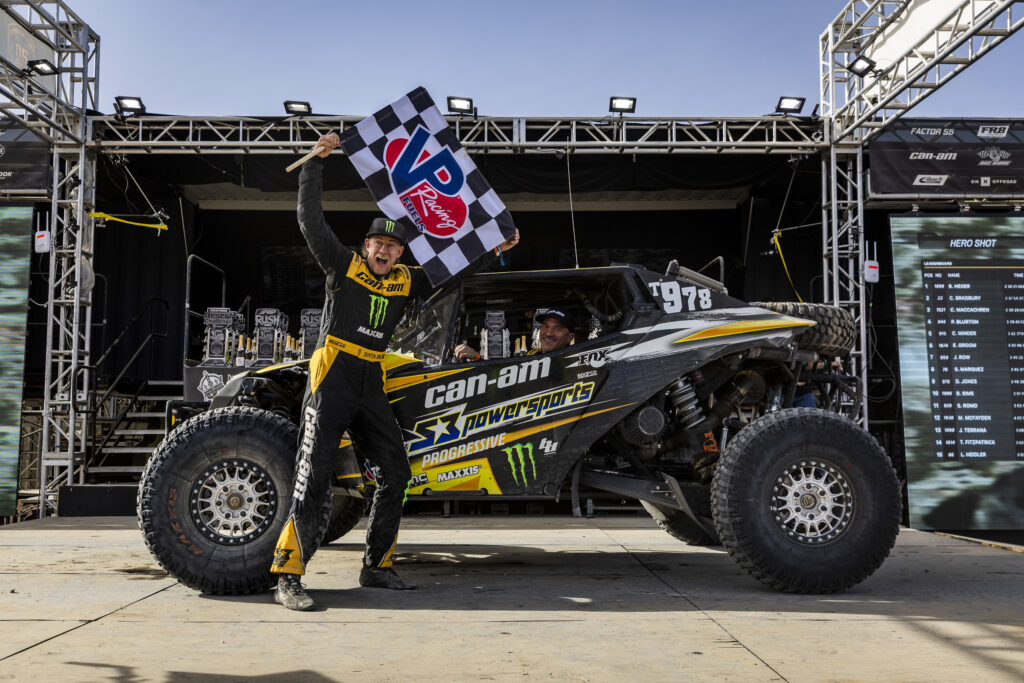 Minder et Jones montent sur les podiums du King of the Hammers Desert Challenge alors que Chaney se prépare à défendre sa couronne KOH
