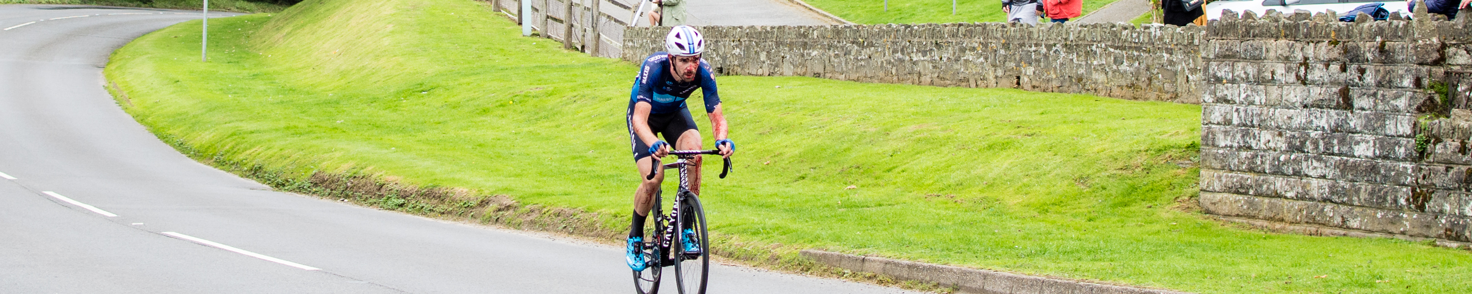Maxxis sponsored road cycling teams triumph
