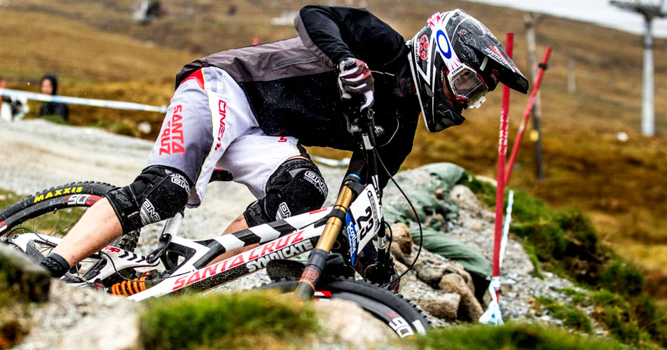 Minnaar Wins 5th Fort William World Cup, Ties with Peat