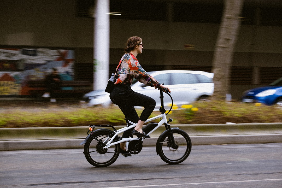 Rider on the new Metropass tire