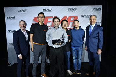 Maxxis VICTRA SPORT EV Wins a SEMA Best New Product Award