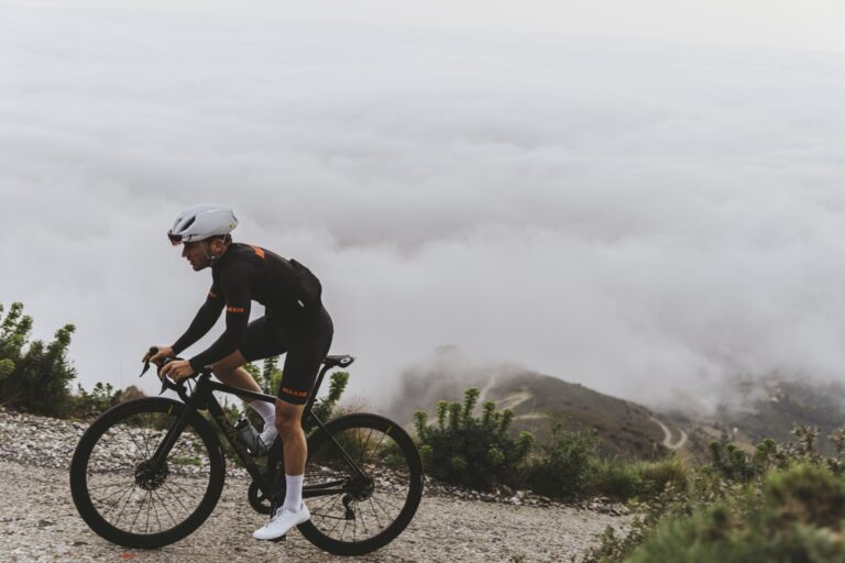 brazodehierro_MAXXIS_high road SL_riding_jordi-18 -1800px