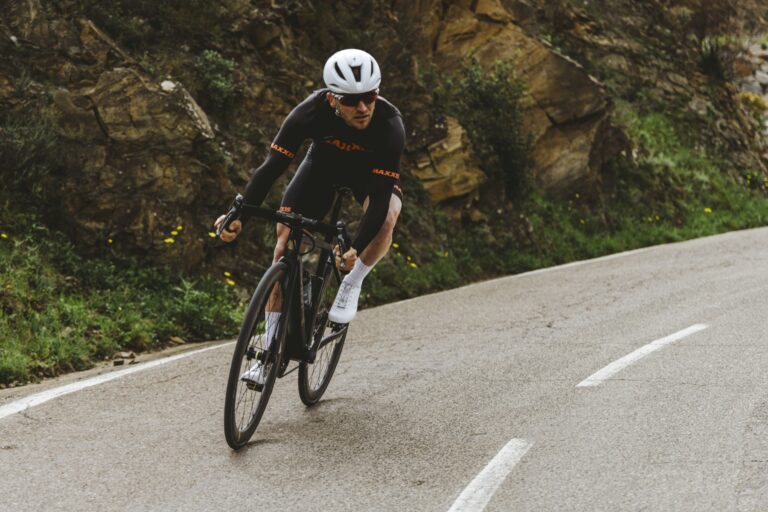 brazodehierro_MAXXIS_high road SL_riding_jordi-52 -1800px
