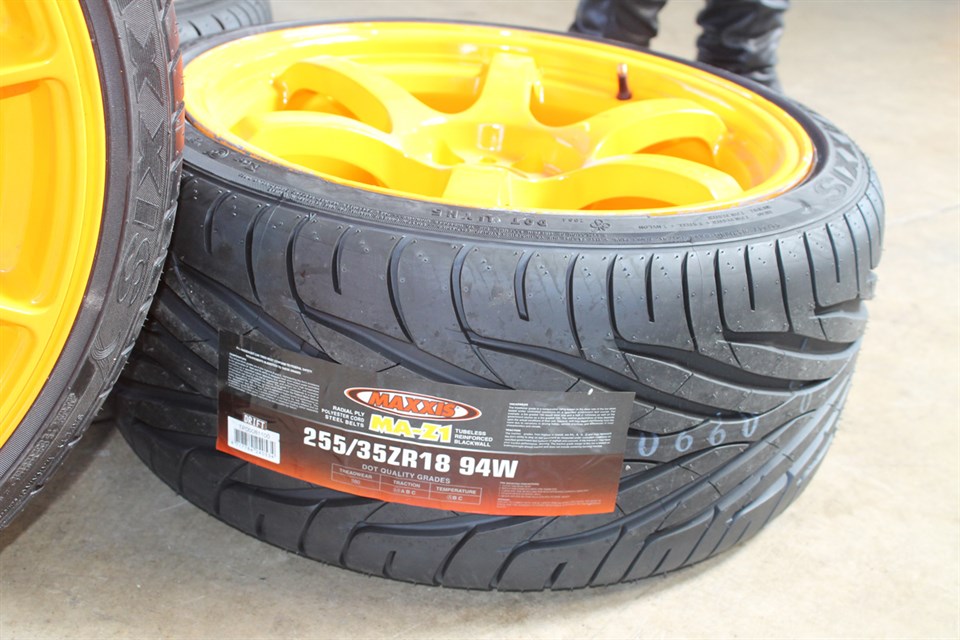 Maxxis MAZ1 Drift tyres