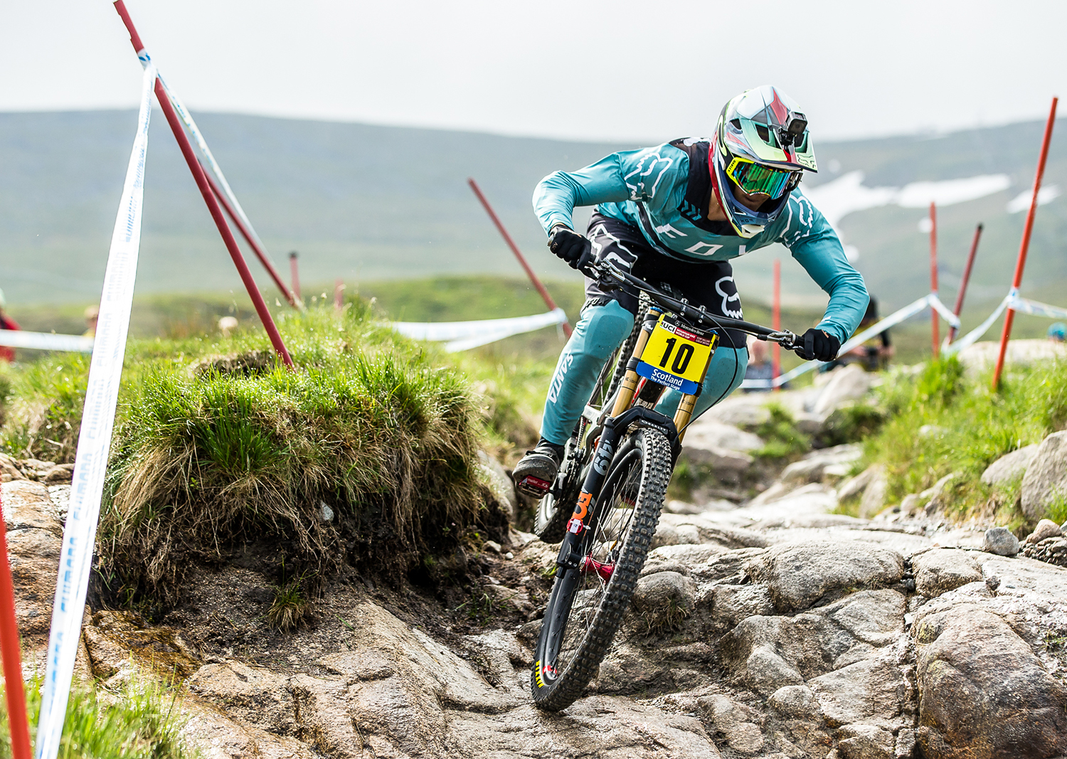 Fort William DH World Cup Maxxis Takes 5 of Men s Top 10 Wins Men s and Women s Junior Races