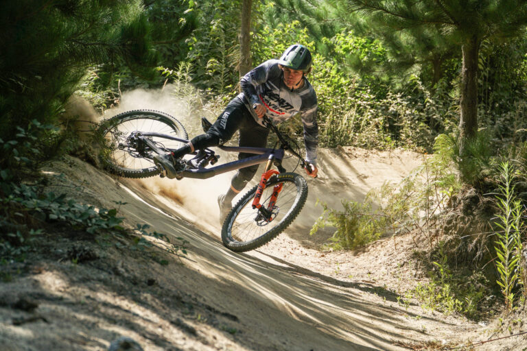 Devinci rider drifting