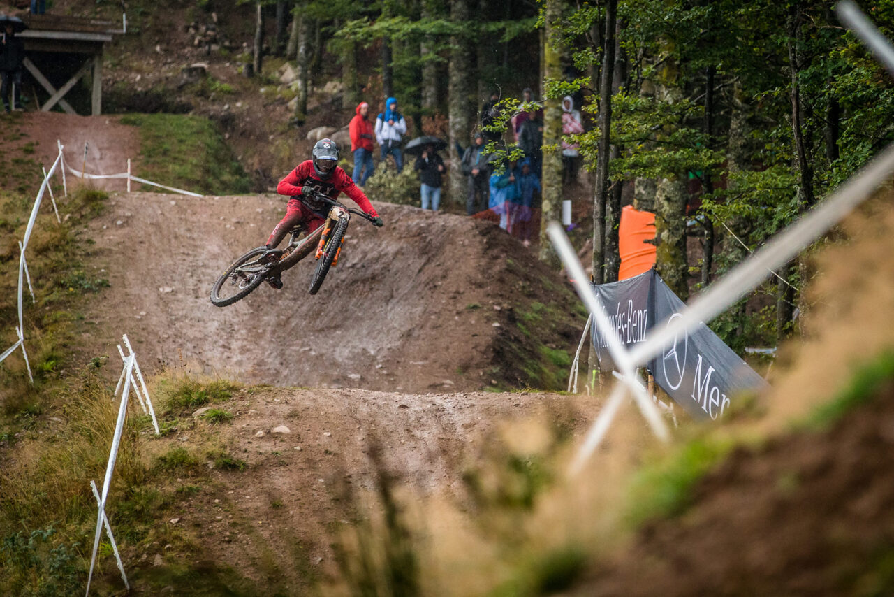 Vergier hitting a world cup jump