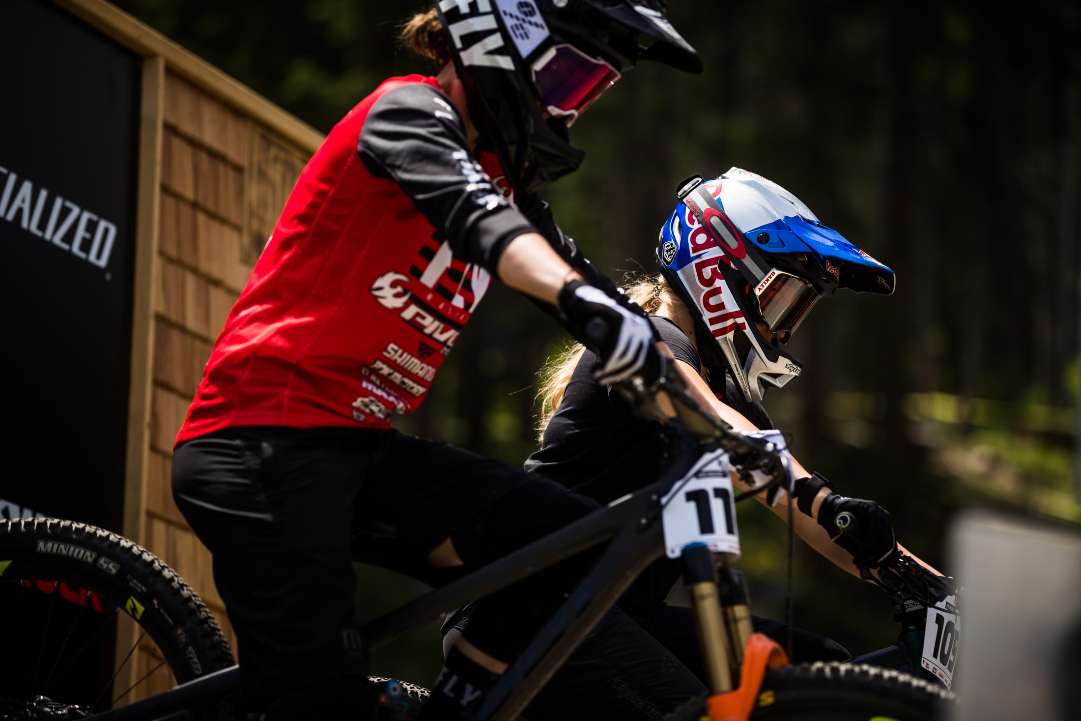 Dual slalom riders lined up