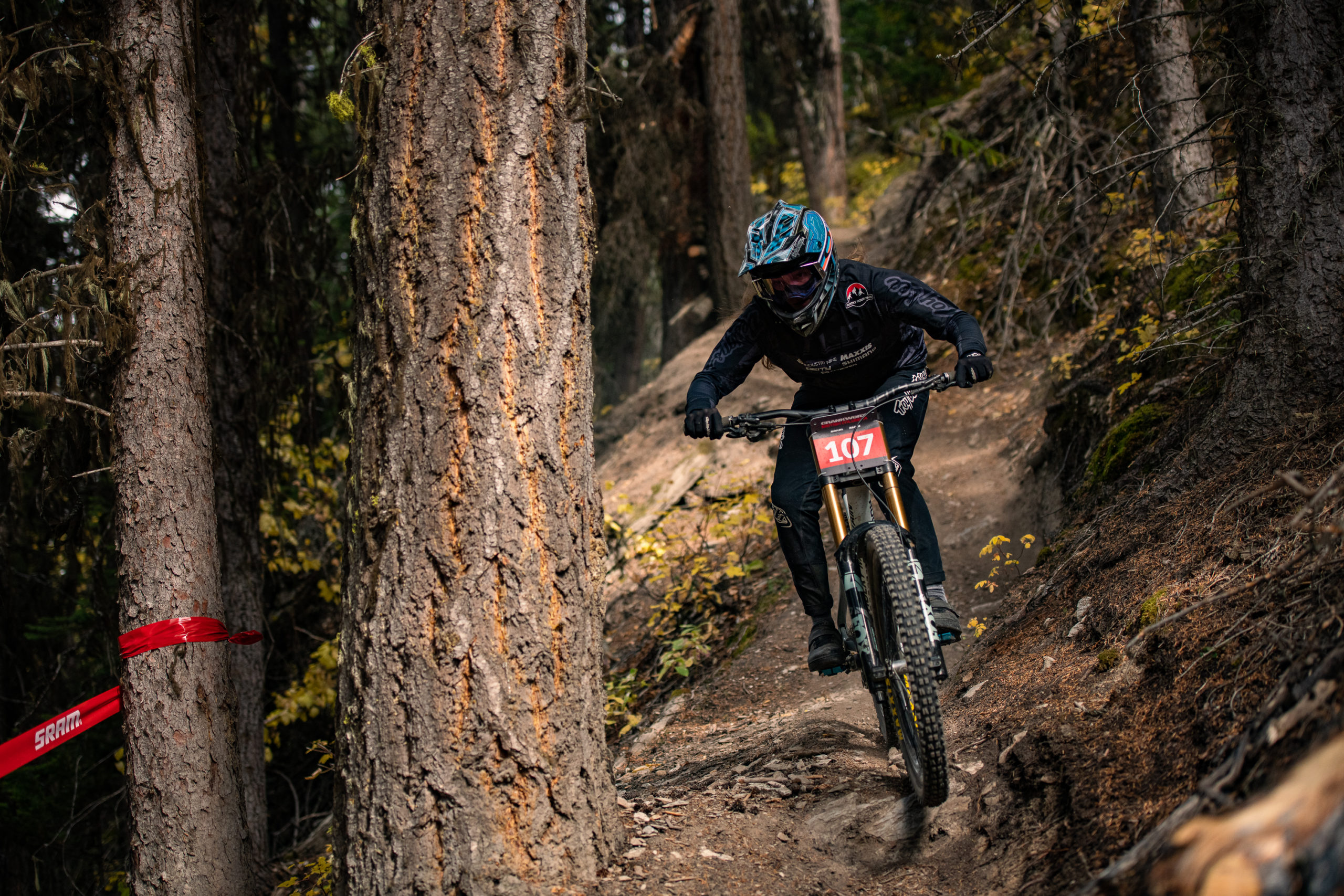 Vaea tackling one of the world's toughest dh tracks