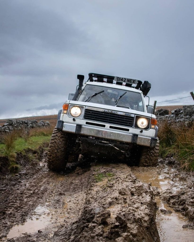 What makes a good mud-terrain tyre?