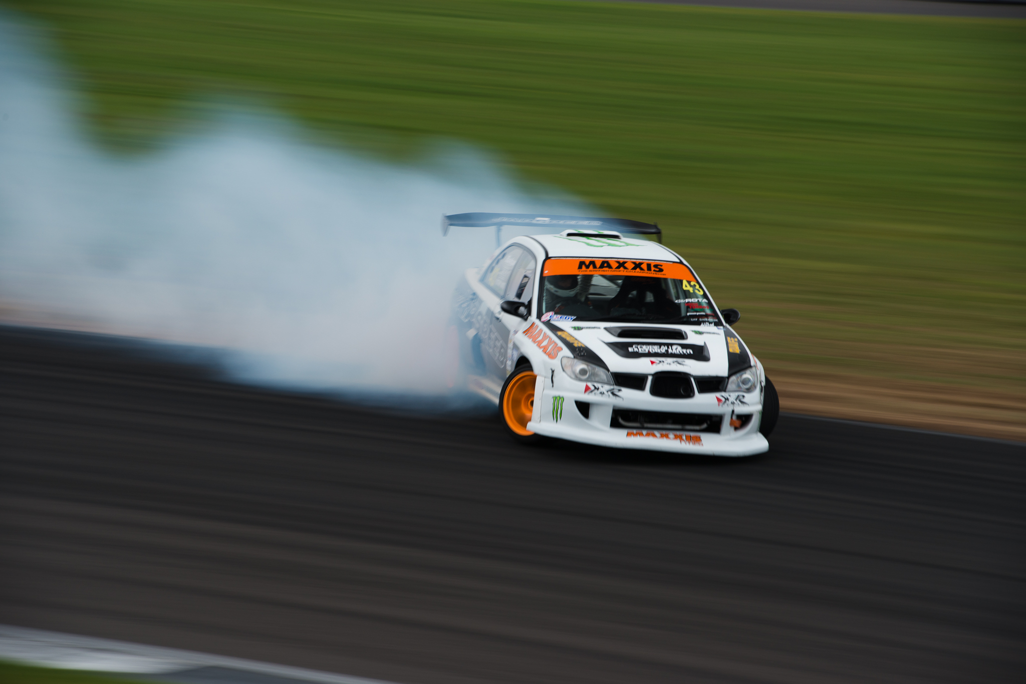 Maxxis Races Towards Autosport International