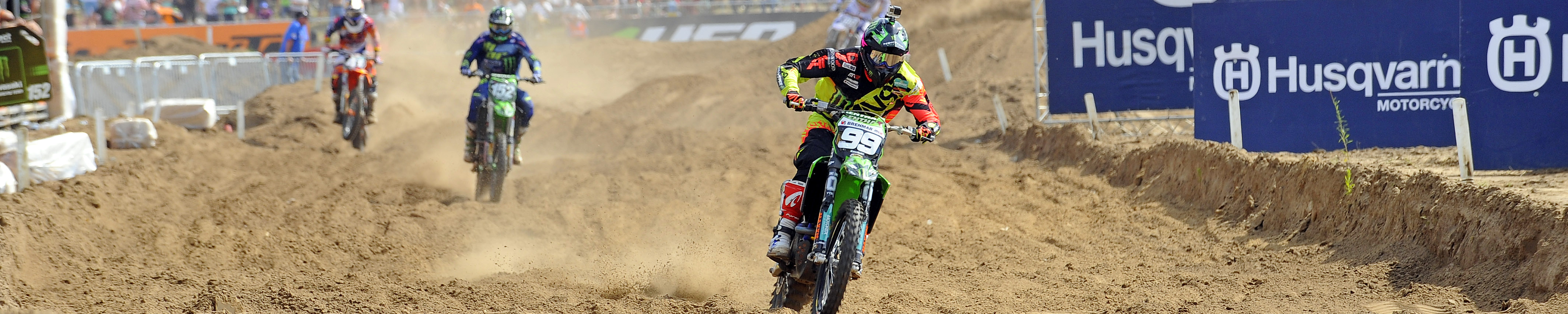 LPE Kawasaki unveil 2015 indoor and outdoor rider line-up
