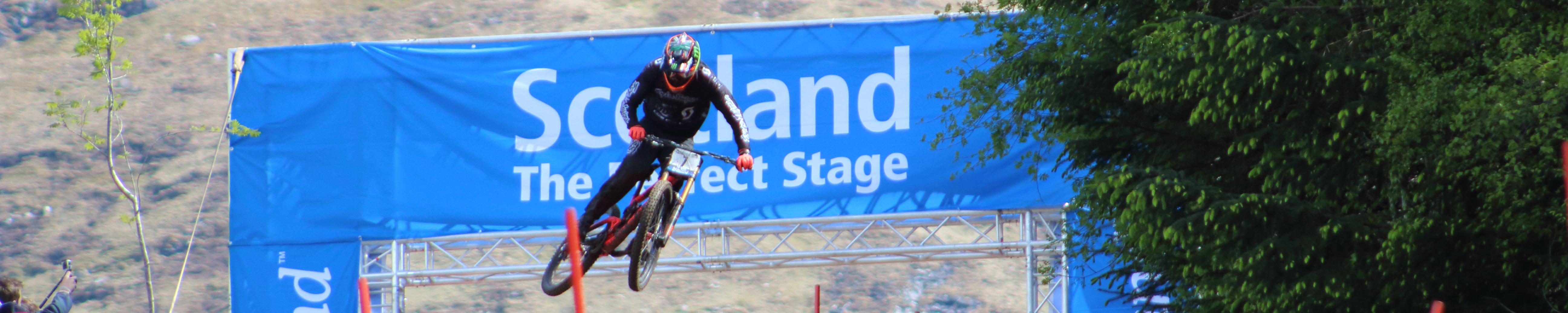 Maxxis Helps Minnaar Claim Victory at the Fort
