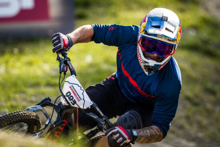 Slavik racing dual slalom