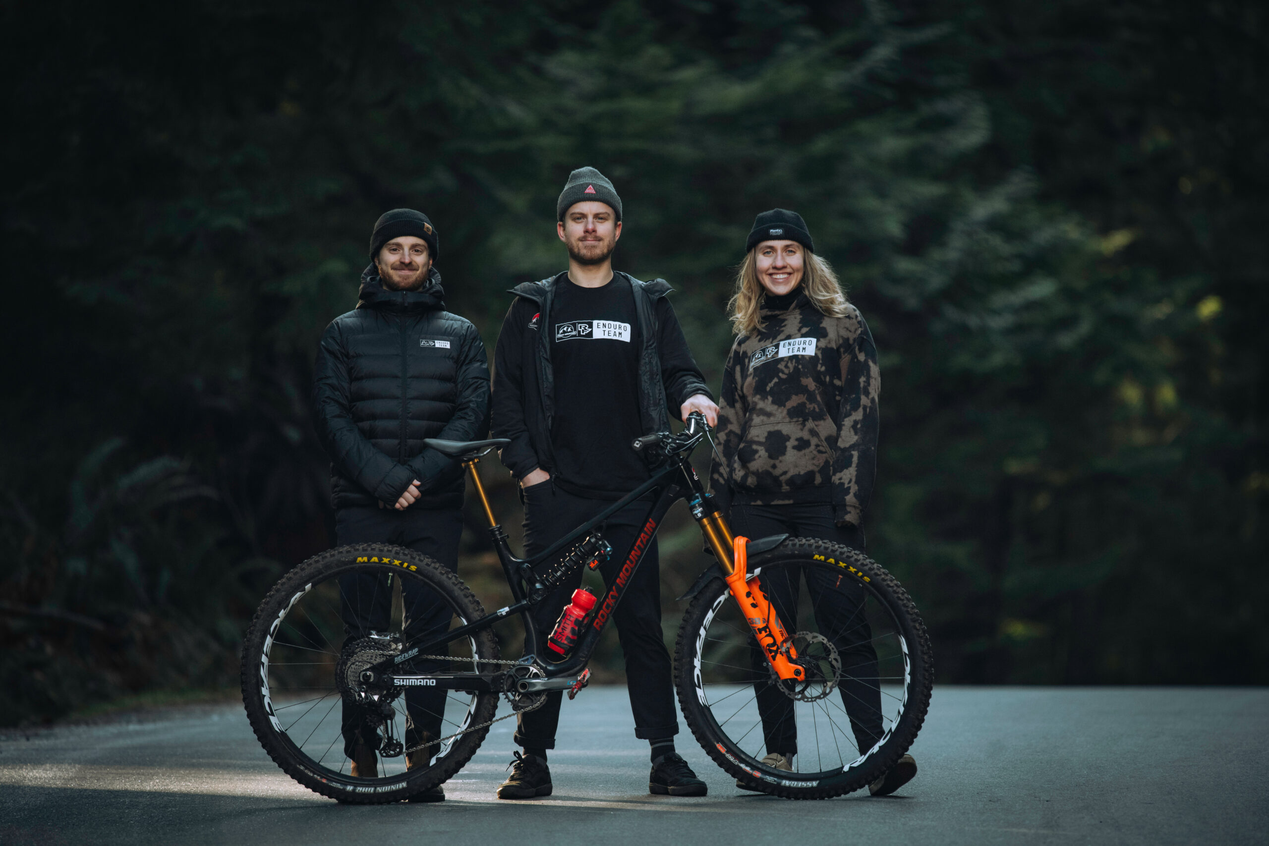 Rocky mountain race face enduro team deals