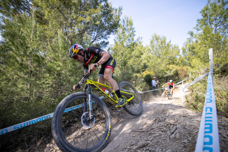 Scott XC rider racing through the course