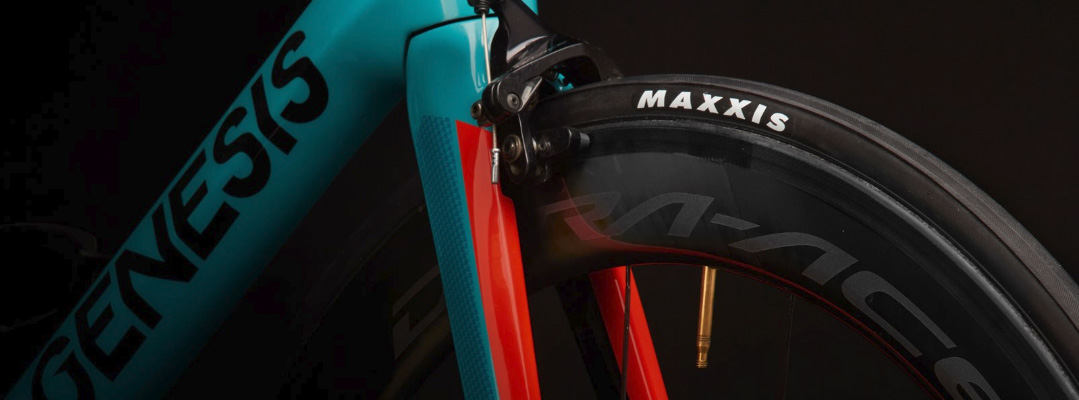 Maxxis tire on Madison Genesis bike.