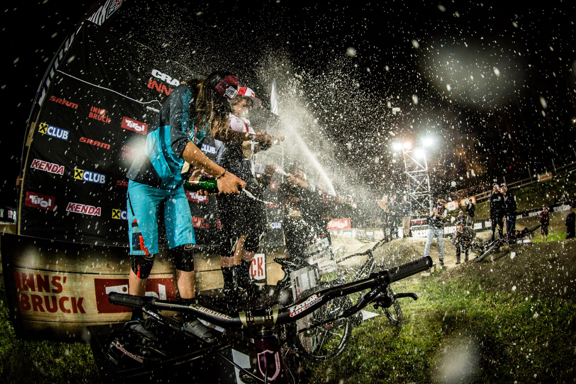 pump track podium