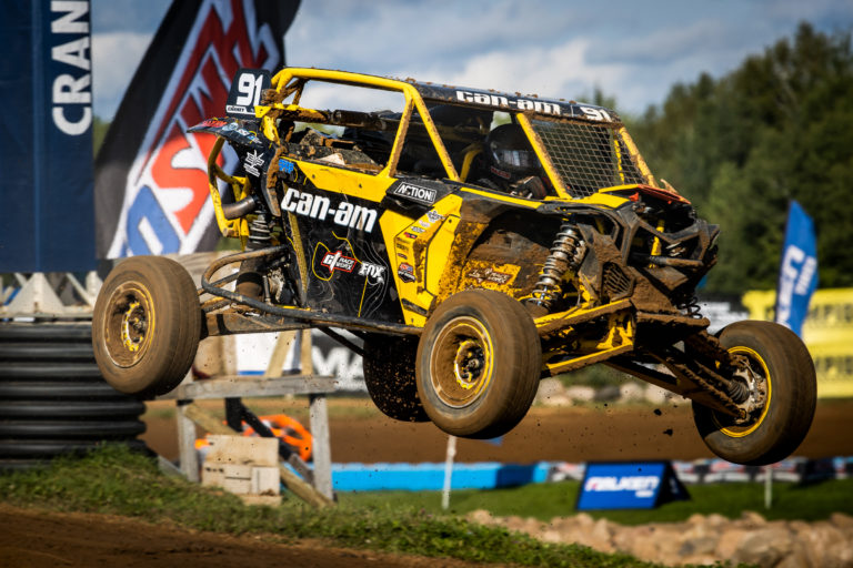 yle Chaney racing his SxS at AMSOIL Championship Off-Road season finale at Crandon International Raceway