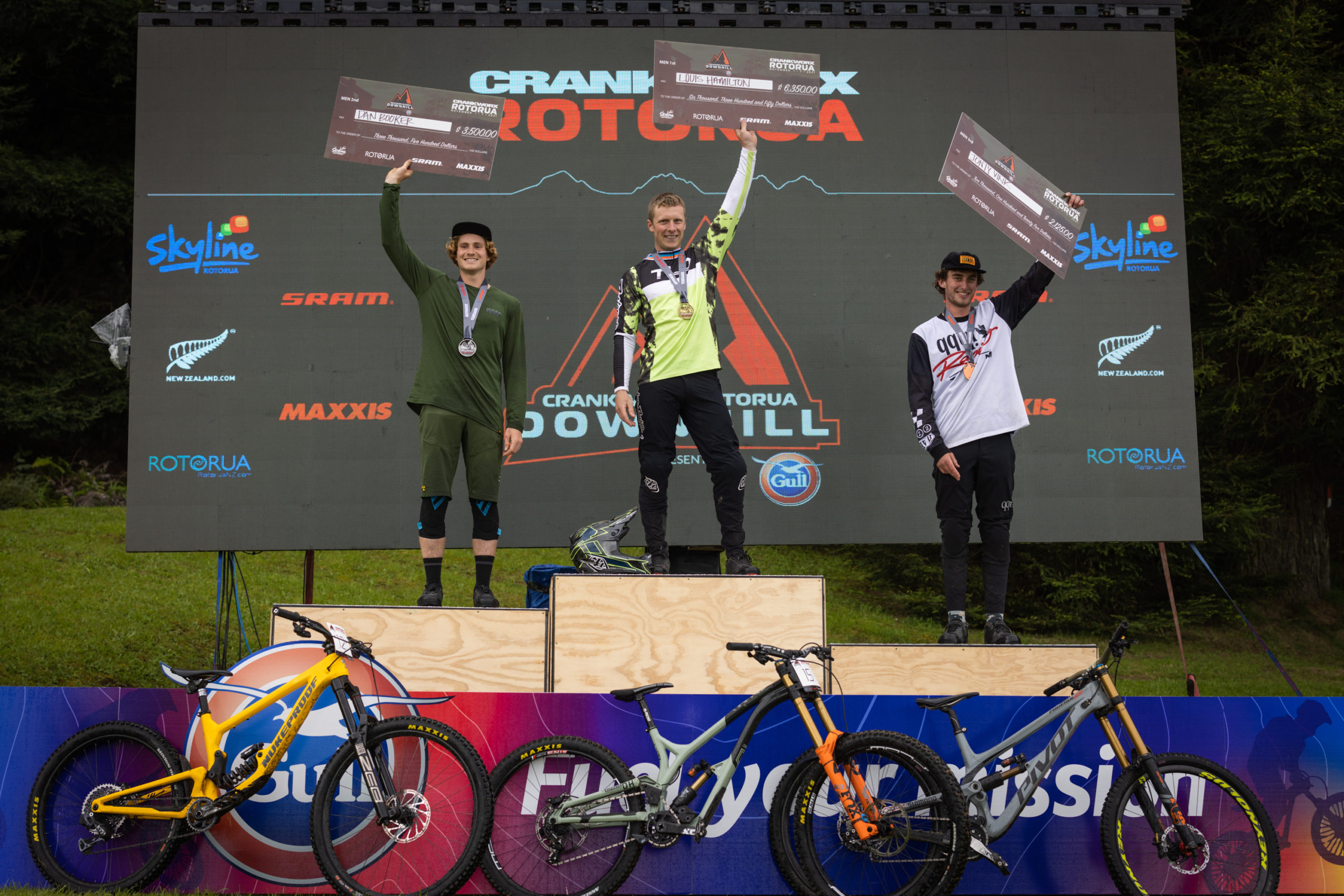 Podium de descente au Crankworx Rotorua