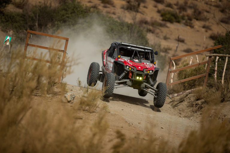 bd - 2021score-baja1000-maxxis-honda-eliashanna-web-1