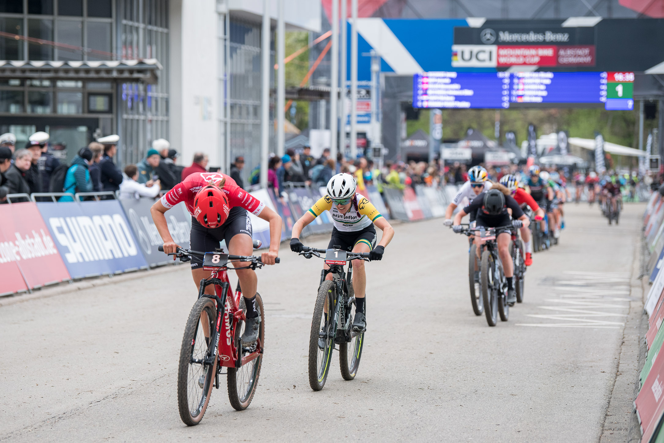 Rebecca McConnell charging during the Albstadt XCC