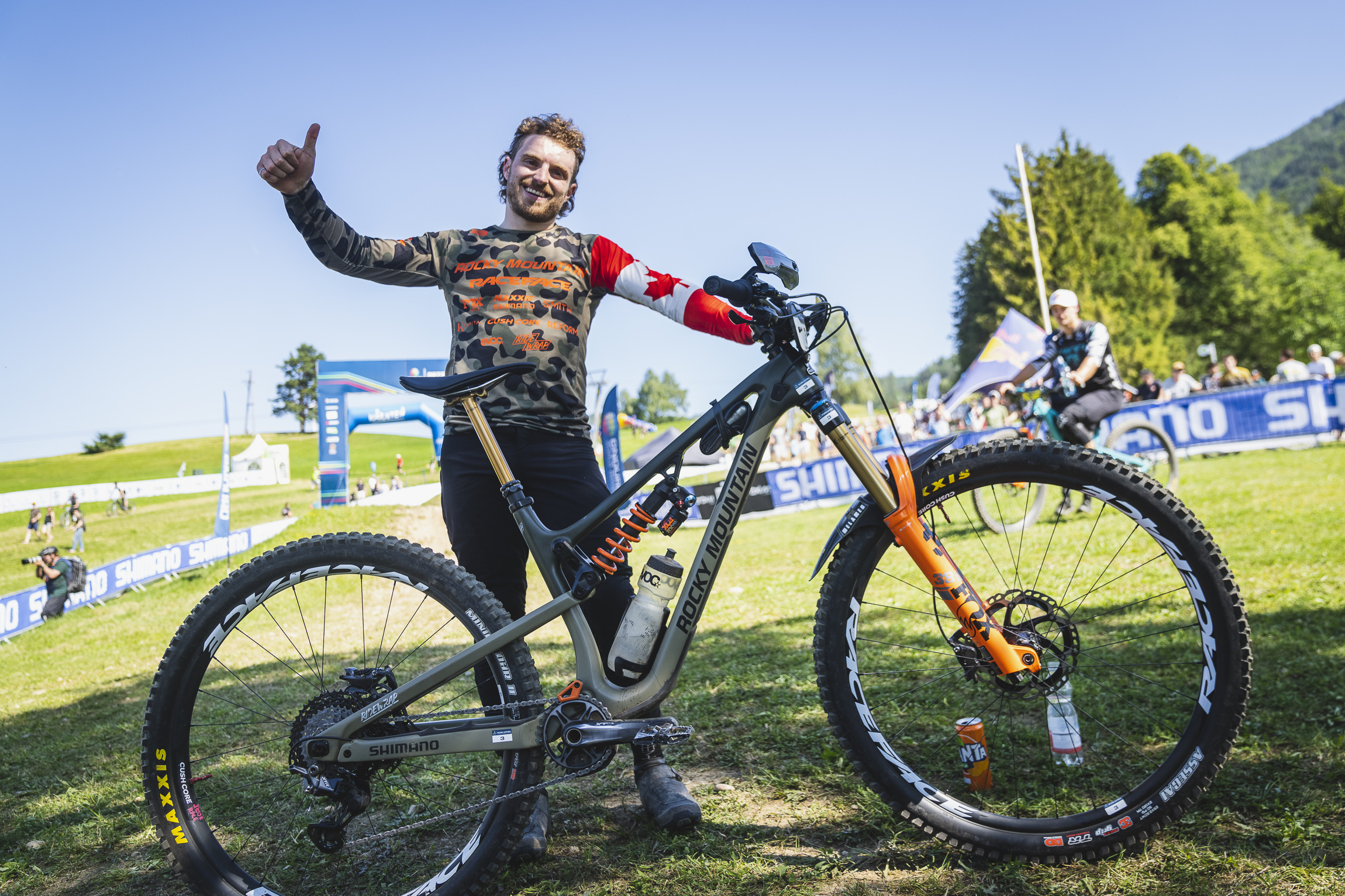 Jesse posing with his winning steed