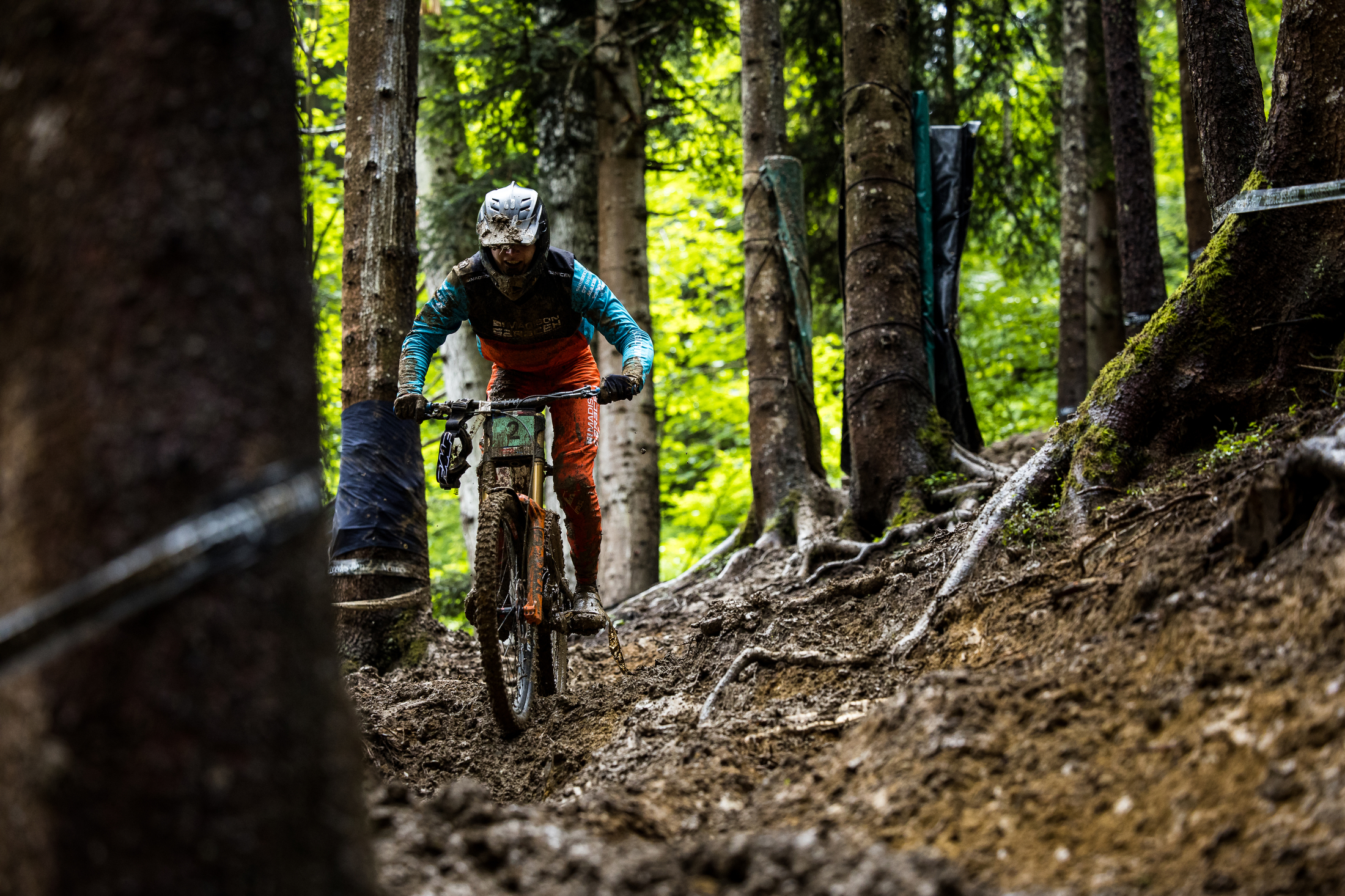 Jordan Williams surviving a muddy Leogang track