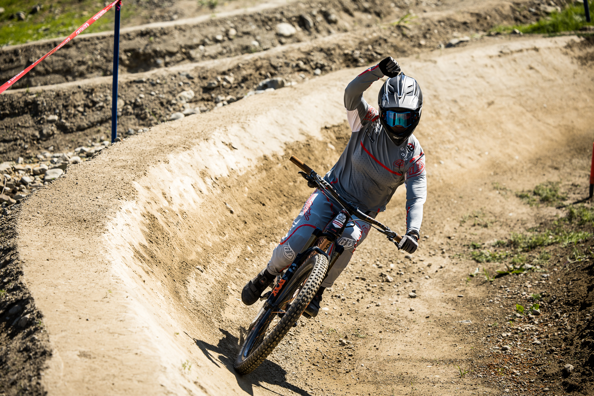 Vaea holding up her fist after winning the dual slalom
