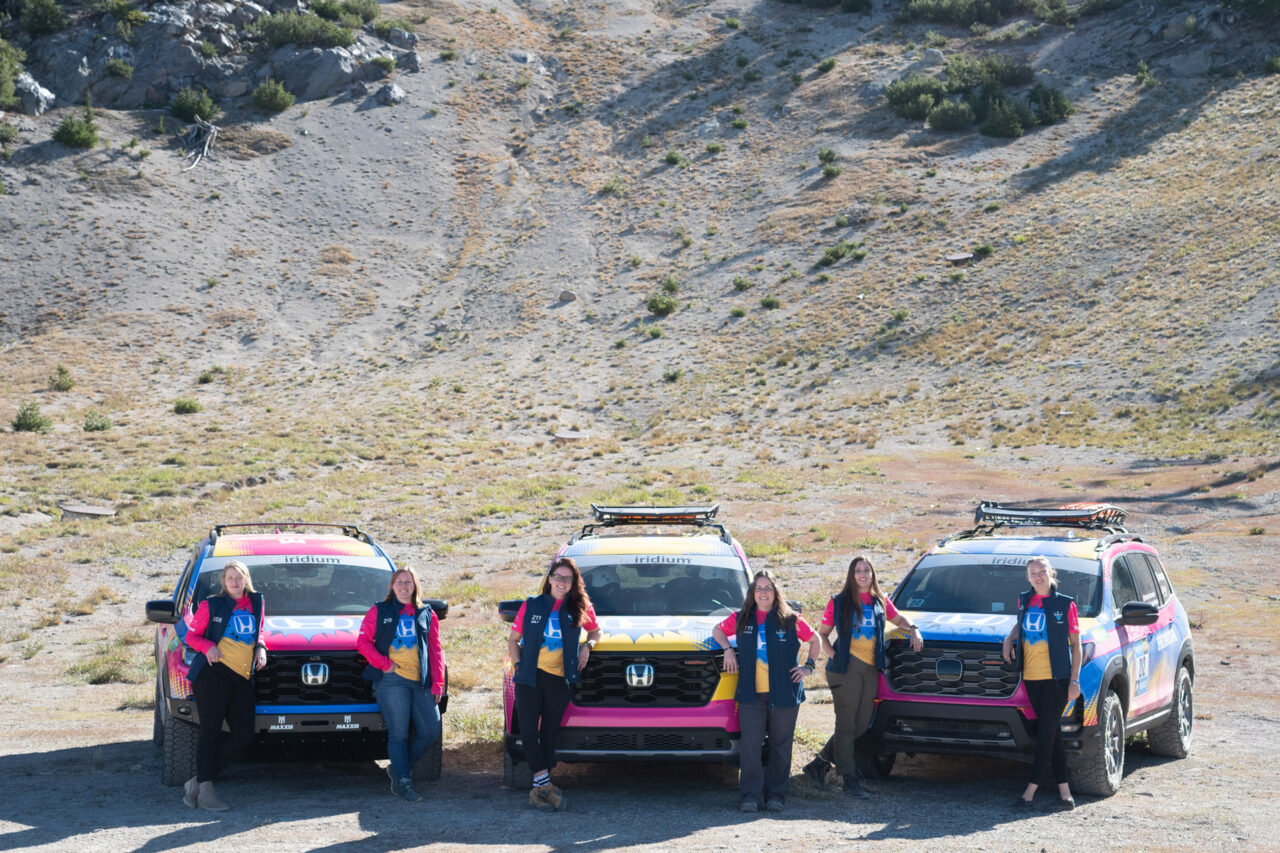 Group image of Honda of America Racing Team (HART) (Team 208); automotive journalist Mercedes Lilienthal and navigator Emily Winslow (Team #211); and Nicole Rotondo and Serena Halterman of Honda Performance Development (HPD) (Team #212) & their Honda Passport TrailSport and two Honda Pilot TrailSports were outfitted with Maxxis’ flagship all-terrain Maxxis RAZR AT