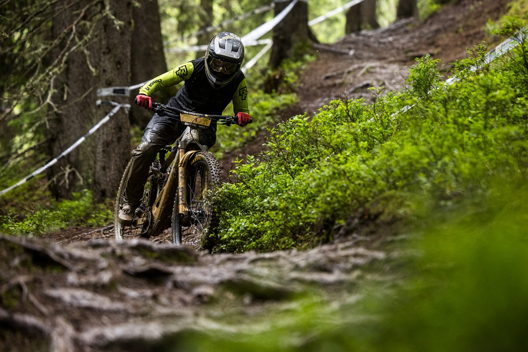 Orbea rider tackling the course