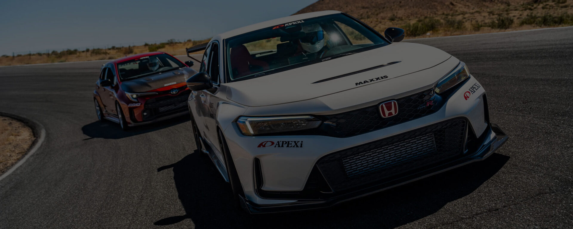 VR2-cars-group-banner-dark