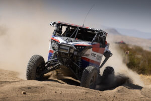 Maxxis sponsored SXS ripping through the dirt