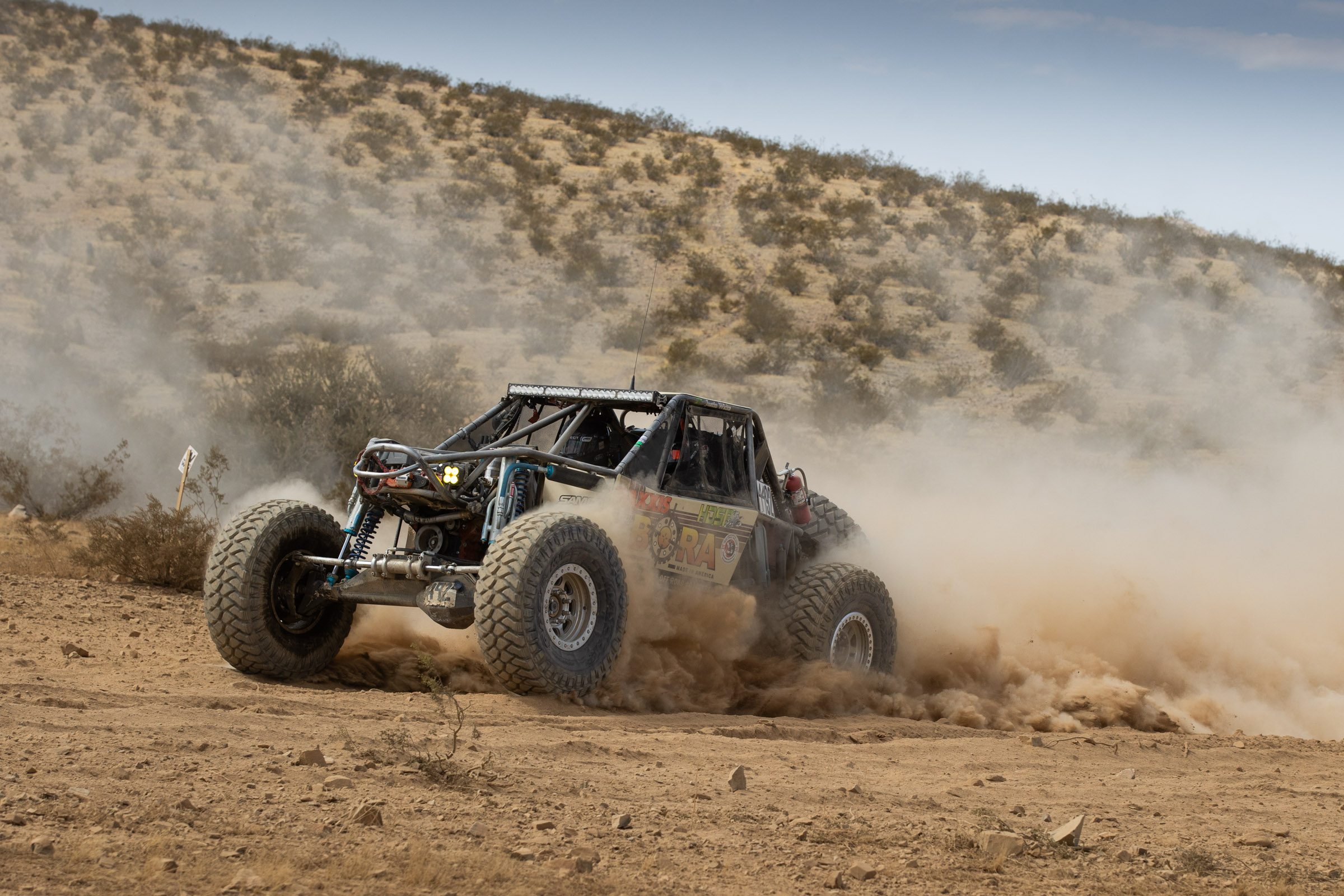 4400 Truck in the race