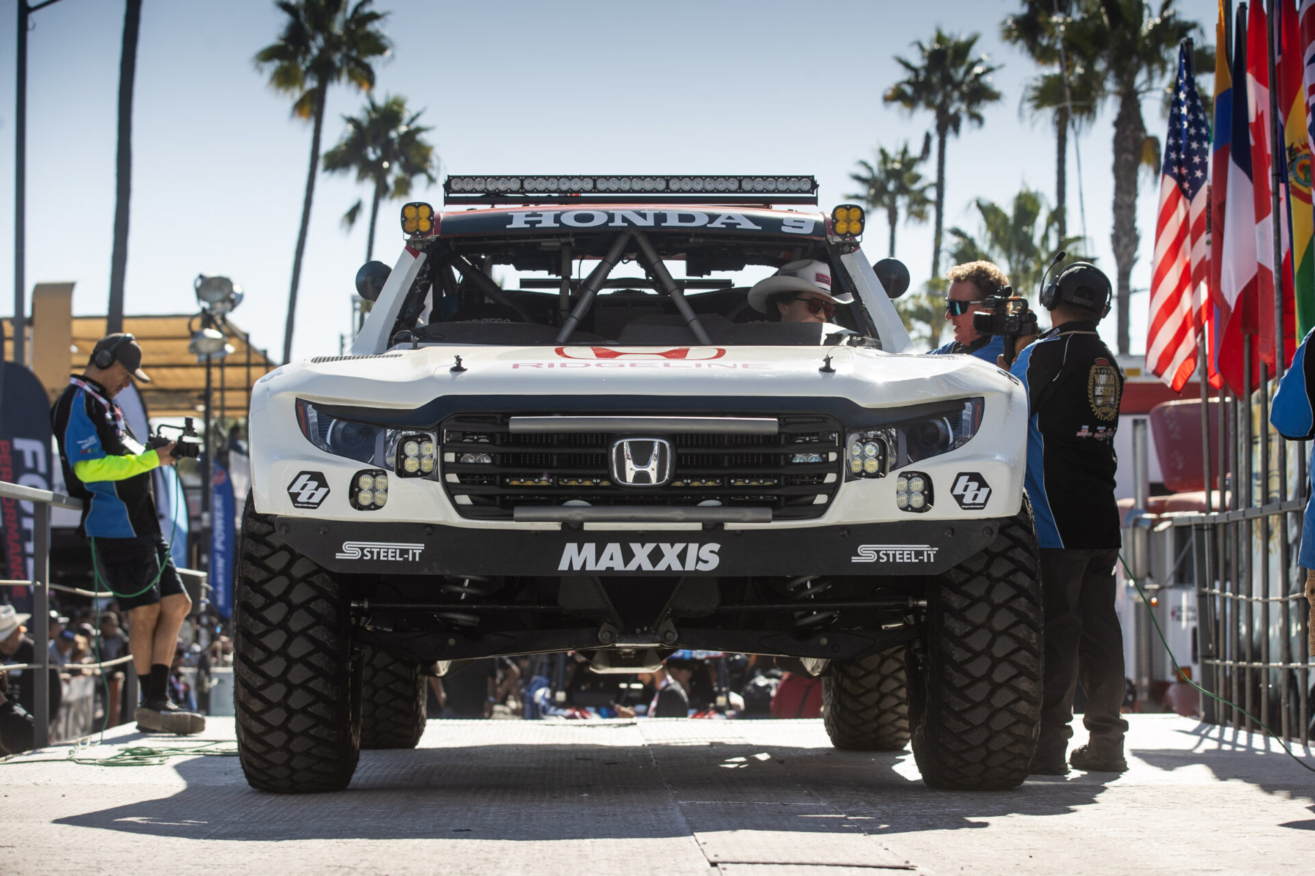 Maxxis sponsored honda ridgeline from front