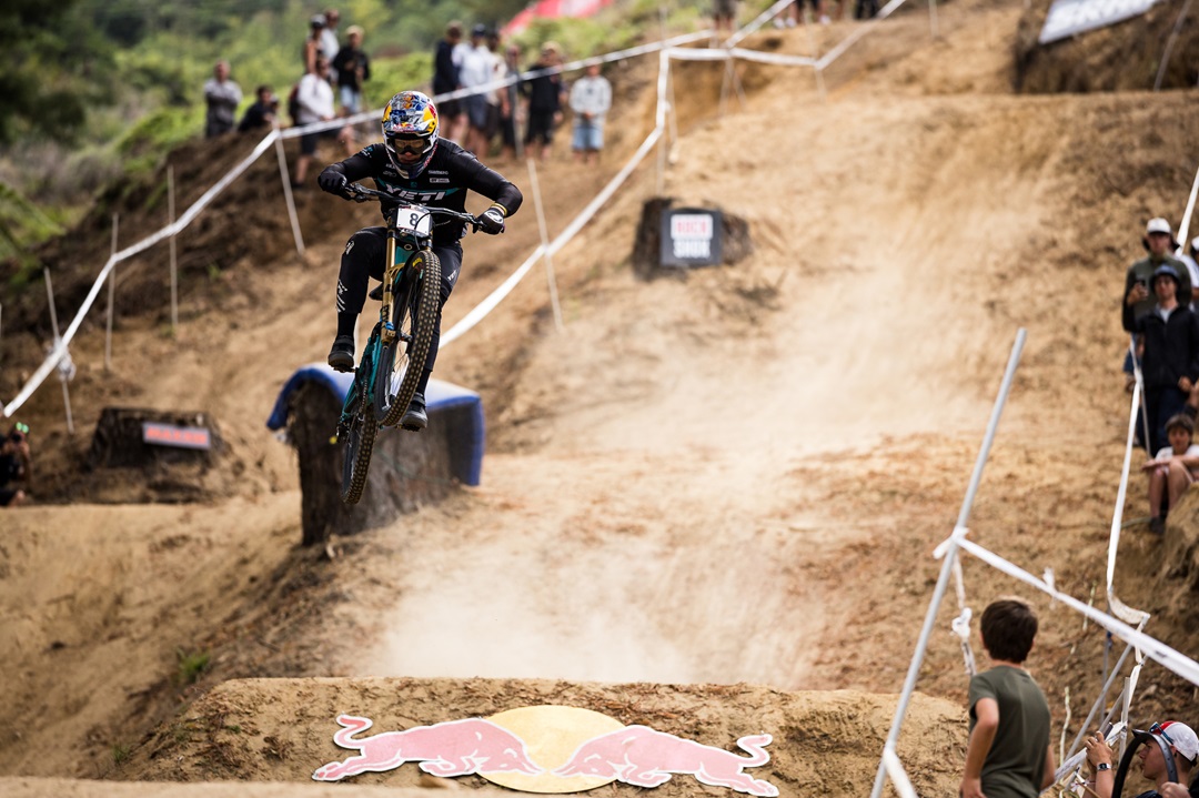 Richie hitting the DH track drop
