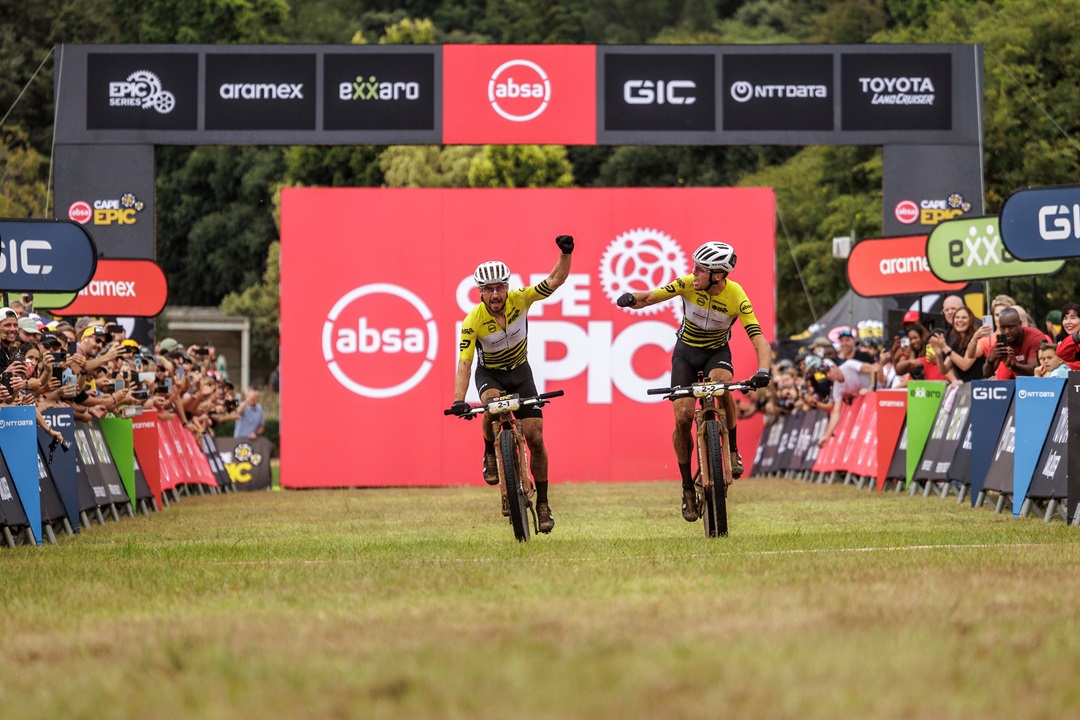 Nino and Colombo celebrating at the finish