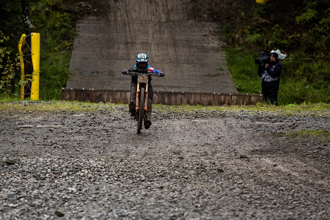 Tyler Waite crossing the finish
