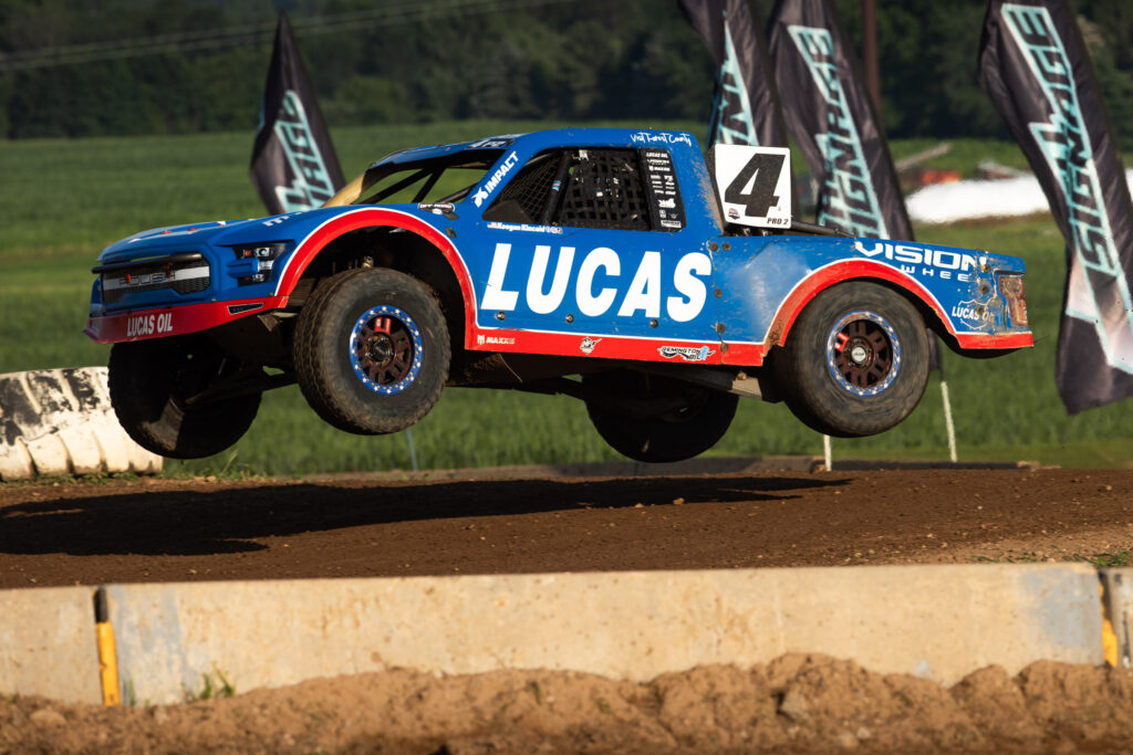 Kincaid Wins Championship Off-Road Round 9 as Maxxis Takes Multiple Wins and Podiums at Dirt City